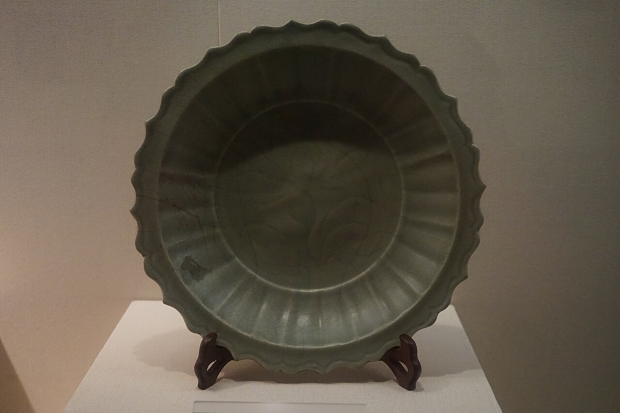 Green celadon dish with a lobed rim