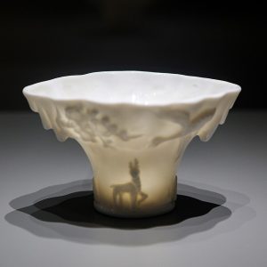 White Porcelain Lidded Office Mug