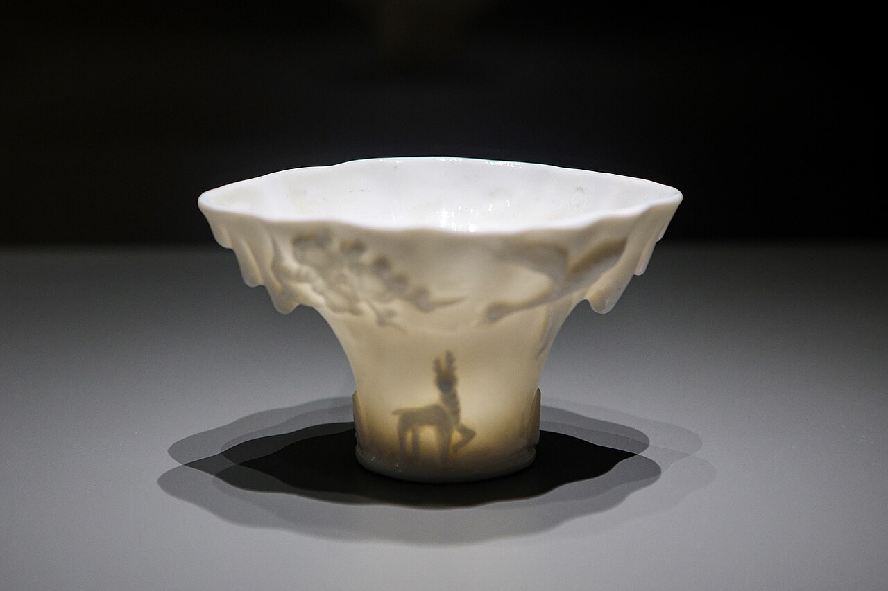 White Porcelain Lidded Office Mug