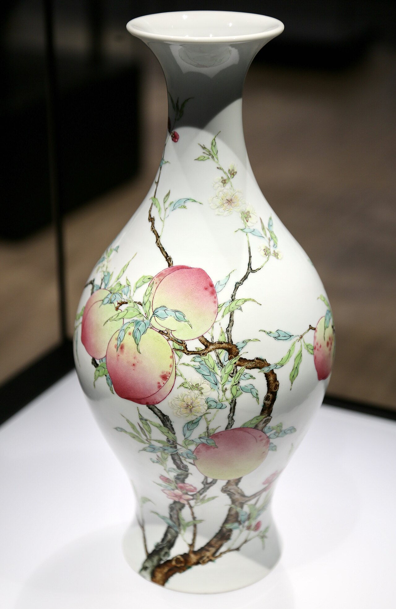 Vases & Decor